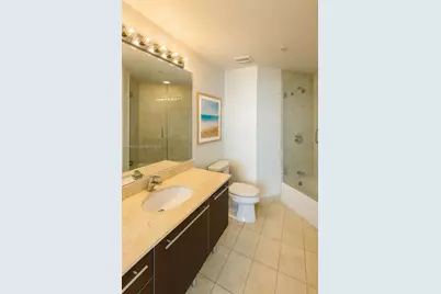 1900 N Bayshore Dr #3218, Miami, FL 33132 - Photo 16