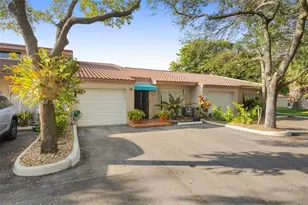 14842 Breckness Pl, Miami Lakes, FL 33016 - Photo 4