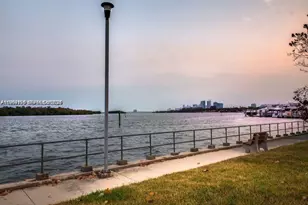 880 NE 69th St, Miami, FL 33138 - Photo 14