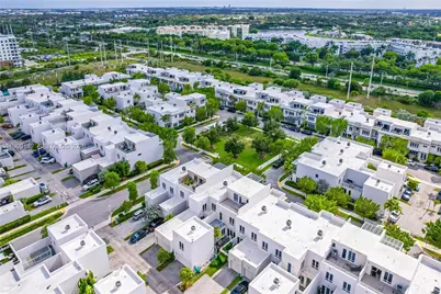 10445 NW 66th St #10445, Doral, FL 33178 - Photo 4