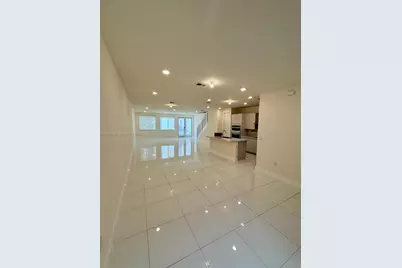 10445 NW 66th St #10445, Doral, FL 33178 - Photo 10