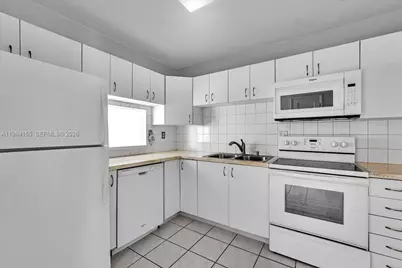 3307 NW 108th Dr #8A, Coral Springs, FL 33065 - Photo 16