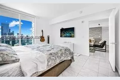950 Brickell Bay Dr #3605, Miami, FL 33131 - Photo 18