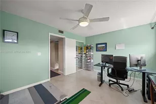 670 Tennis Club Dr, Fort Lauderdale, FL 33311 - Photo 10