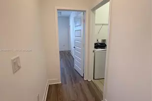 9117 NW 159th St, Miami Lakes, FL 33018 - Photo 36