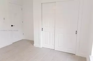 5464 NE 3rd Ave, Oakland Park, FL 33334 - Photo 14