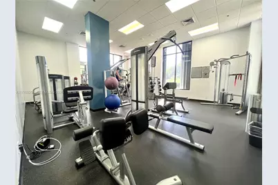 100 Bayview Dr #310, Sunny Isles Beach, FL 33160 - Photo 8