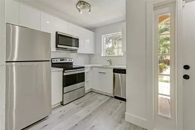 2054 NE 167th St #3-122, North Miami Beach, FL 33162 - Photo 2