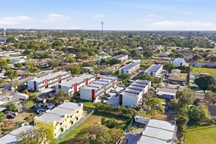 936 NW 10th St, Florida City, FL 33034 - Photo 24