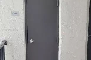 14140 SW 84th St, Miami, FL 33183 - Photo 10