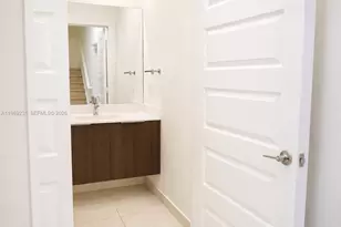 4745 NW 84th Ct, Doral, FL 33166 - Photo 10