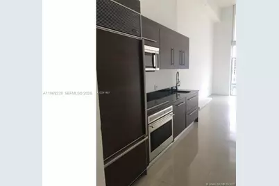 465 Brickell #1504, Miami, FL 33131 - Photo 4