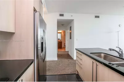 79 SW 12th St #3002-S, Miami, FL 33130 - Photo 8
