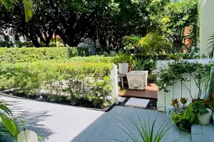 719 Meridian Ave, Miami Beach, FL 33139 - Photo 2