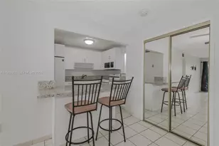 9150 Fontainebleau Blvd, Miami, FL 33172 - Photo 8