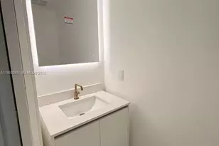 700 NE 24th St, Miami, FL 33137 - Photo 14