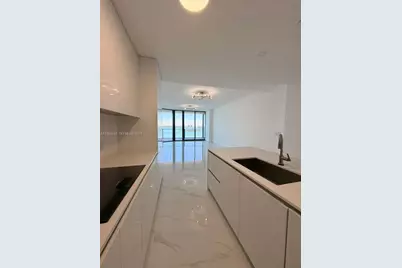 700 NE 24th St #1103, Miami, FL 33137 - Photo 6