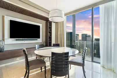 88 SW 7th St #3801, Miami, FL 33130 - Photo 12