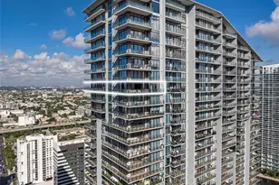 88 SW 7th St, Miami, FL 33130 - Photo 38