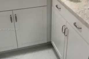 330 SE 20th Ave, Deerfield Beach, FL 33441 - Photo 8