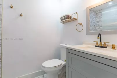 10930 Periwinkle Ln, Tamarac, FL 33321 - Photo 22
