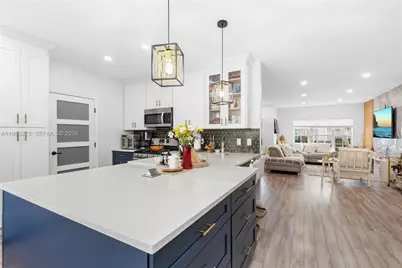 10930 Periwinkle Ln, Tamarac, FL 33321 - Photo 10