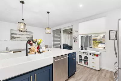 10930 Periwinkle Ln, Tamarac, FL 33321 - Photo 12