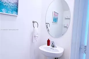 3264 W 100th Terrace, Hialeah, FL 33018 - Photo 12