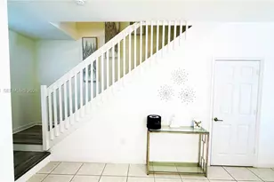 3264 W 100th Terrace, Hialeah, FL 33018 - Photo 4