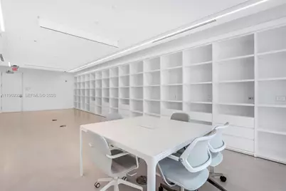 175 SW 7th St #1715, Miami, FL 33130 - Photo 10