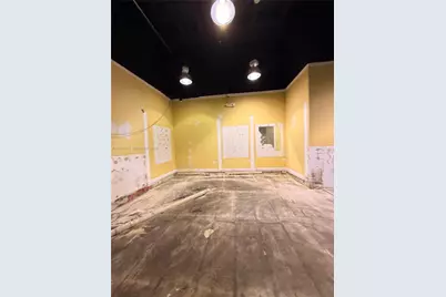 28 W Flagler St #102, Miami, FL 33130 - Photo 6