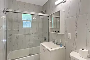 969 Bay Dr, Miami Beach, FL 33141 - Photo 20