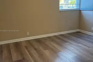 1005 S 17th Ave, Hollywood, FL 33020 - Photo 12