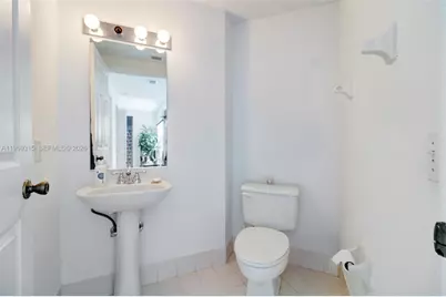 15490 SW 47th St, Miami, FL 33185 - Photo 10