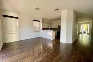 10844 NW 84th St, Doral, FL 33178 - Photo 8