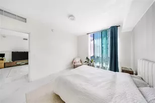 300 S Biscayne Blvd, Miami, FL 33131 - Photo 12