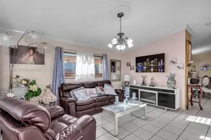 2775 W 71st Pl, Hialeah, FL 33016 - Photo 4