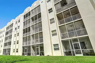 10730 NW 66th St, Doral, FL 33178 - Photo 36