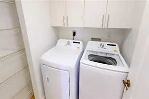 10730 NW 66th St, Doral, FL 33178 - Photo 10