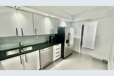 19370 Collins Ave #319, Sunny Isles Beach, FL 33160 - Photo 14