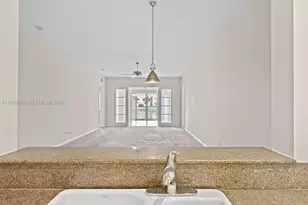 17 Harbour Isle Dr W, Fort Pierce, FL 34949 - Photo 6