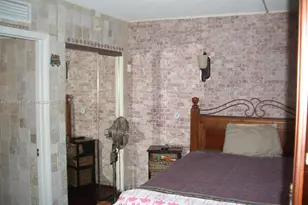 10900 SW 104th St, Miami, FL 33176 - Photo 32