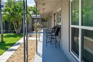 2201 NE 14th Ave, Wilton Manors, FL 33305 - Photo 2