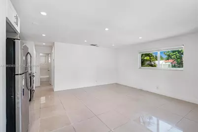 2201 NE 14th Ave, Wilton Manors, FL 33305 - Photo 24