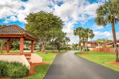 14911 SW 88th Ter #14911, Miami, FL 33196 - Photo 2