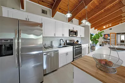 18900 Belview Dr, Cutler Bay, FL 33157 - Photo 4