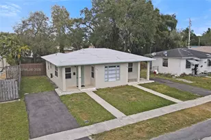 208 SW 2nd Pl, Dania Beach, FL 33004 - Photo 20