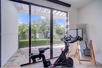 8660 Arboretum Ln, Miami, FL 33138 - Photo 26