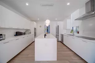 8660 Arboretum Ln, Miami, FL 33138 - Photo 38