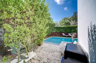 8660 Arboretum Ln, Miami, FL 33138 - Photo 14